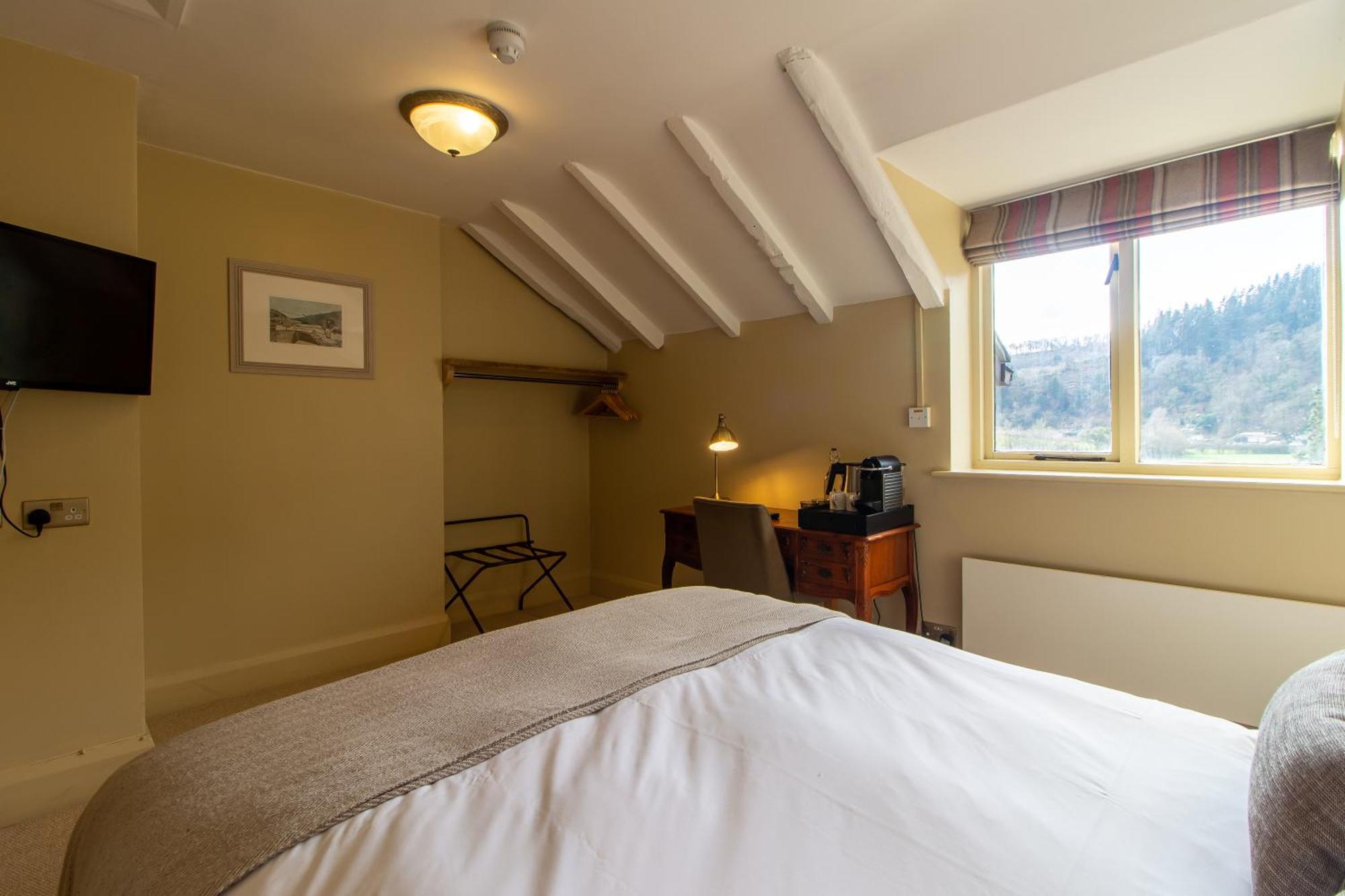 Parva Farmhouse Riverside Guesthouse Tintern Habitación foto